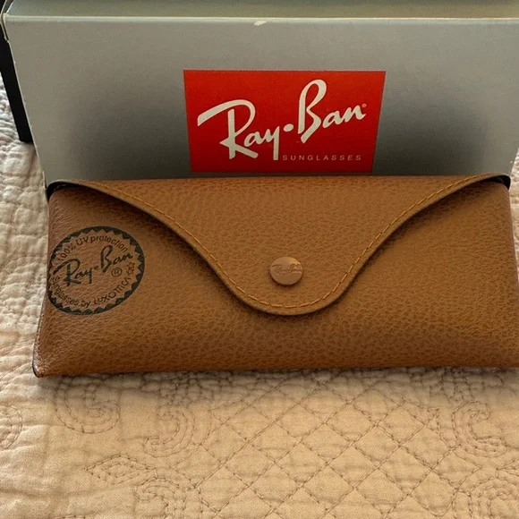 Ray-Ban polarized Aviator sunglasses new in box - Picture 16 of 16